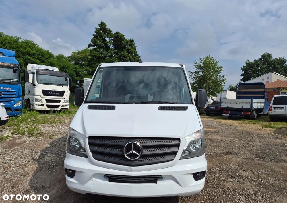 Mercedes-Benz Sprinter - 8