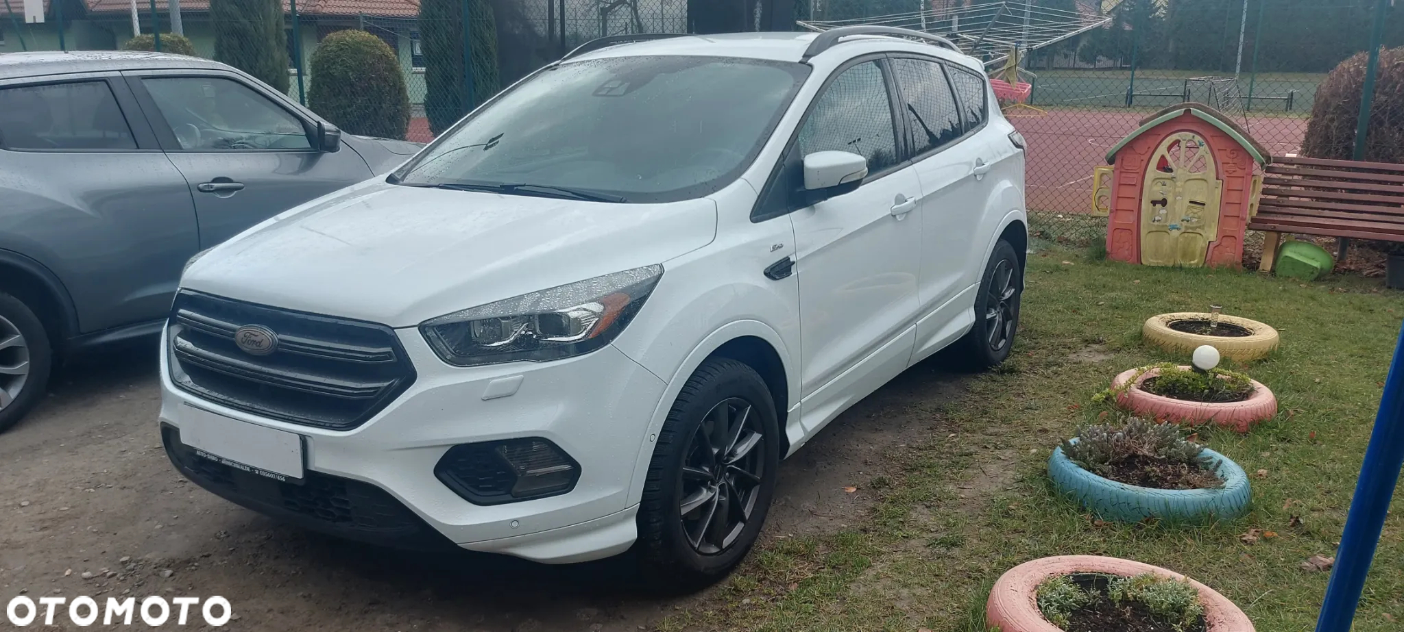 Ford Kuga 1.5 EcoBoost 2x4 ST-Line - 4