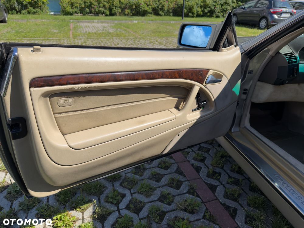 Mercedes-Benz SL - 15