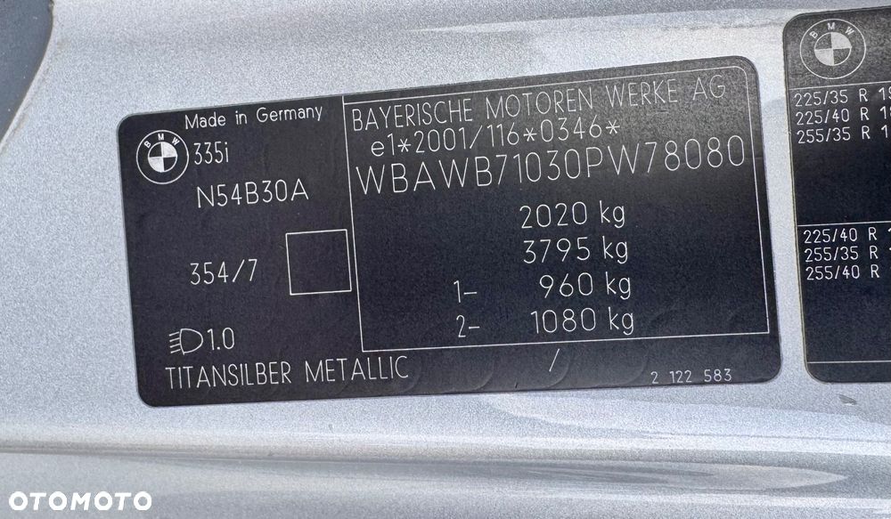 BMW Seria 3 335i Edition Exclusive - 23