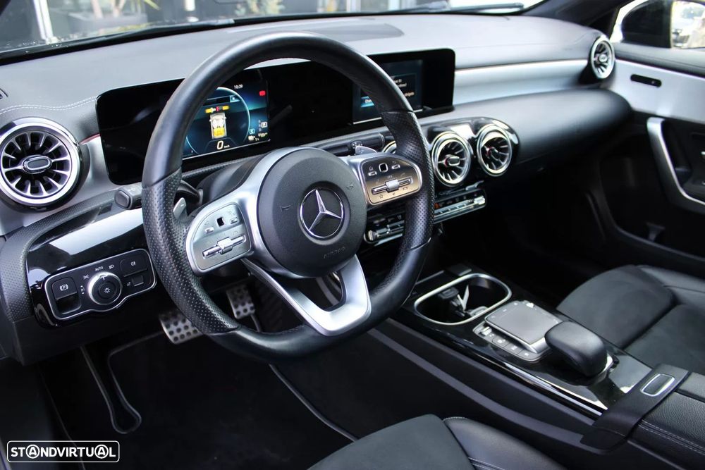 Mercedes-Benz A 250 e AMG Line - 8