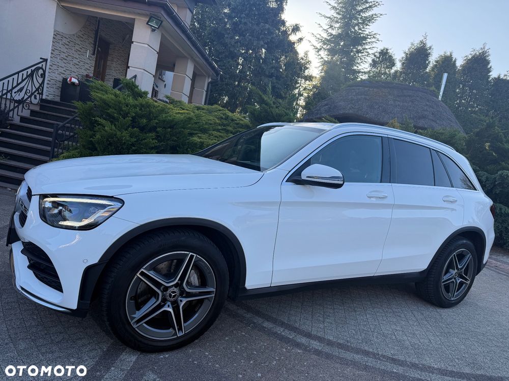 Mercedes-Benz GLC 200 4Matic 9G-TRONIC AMG Line Plus - 15