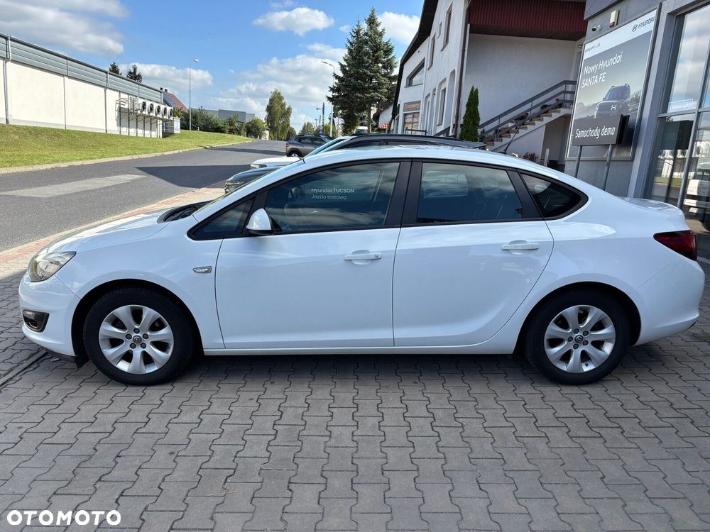 Opel Astra 1.6 Energy EU6 - 4