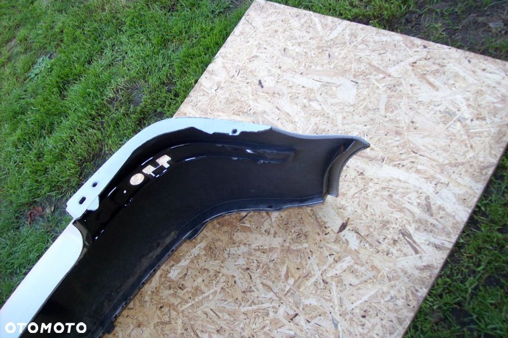 ZDERZAK TYLNY VW GOLF 4/HATCHBAK - 3