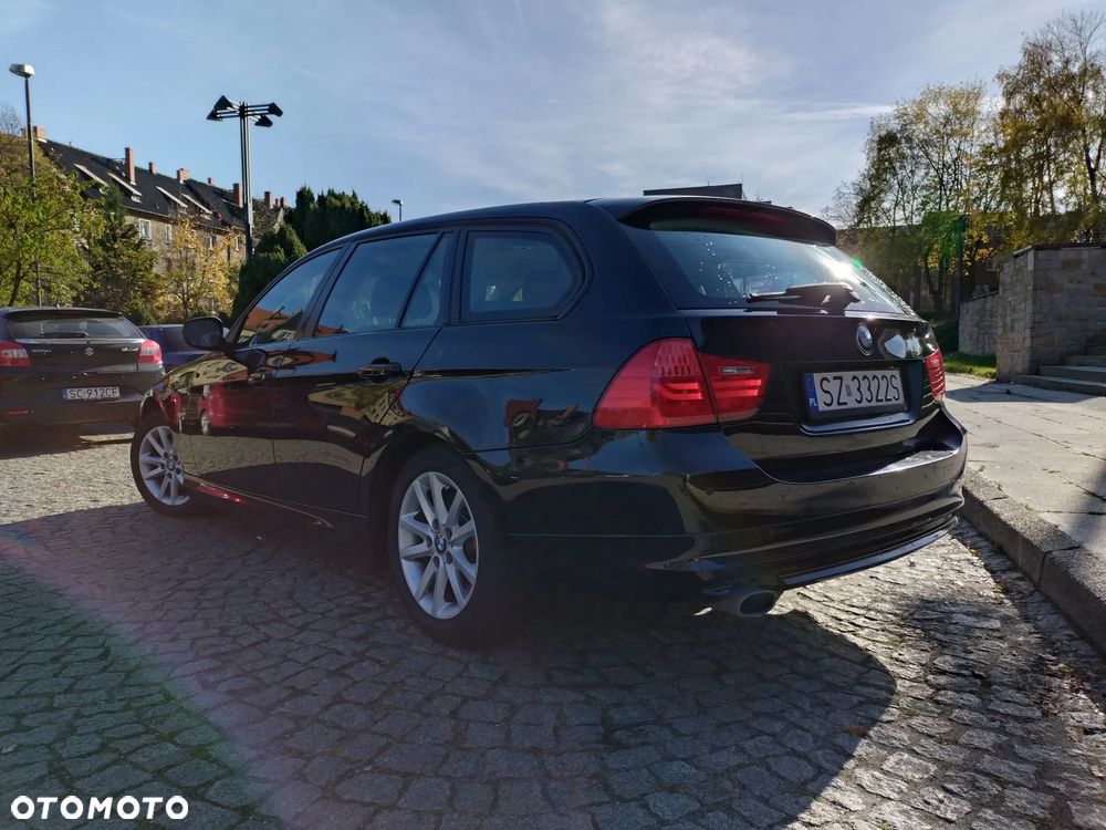 BMW Seria 3 320d - 6