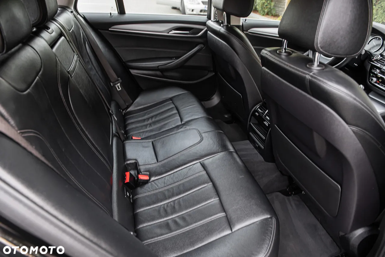 BMW Seria 5 520d Luxury Line - 34