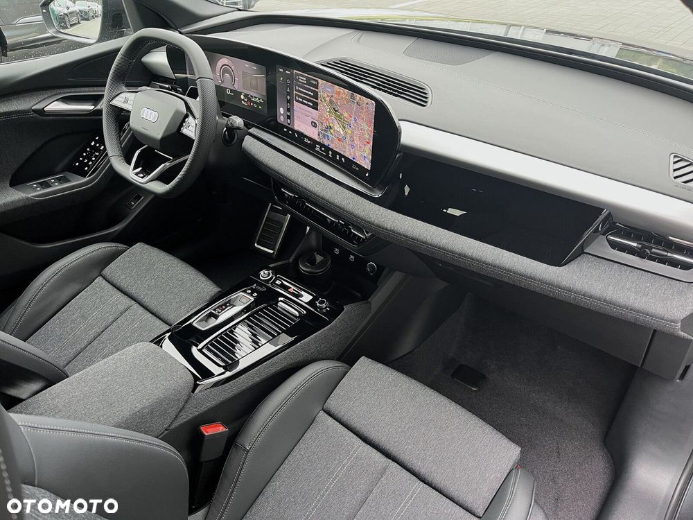 Audi Q6 e-tron - 24