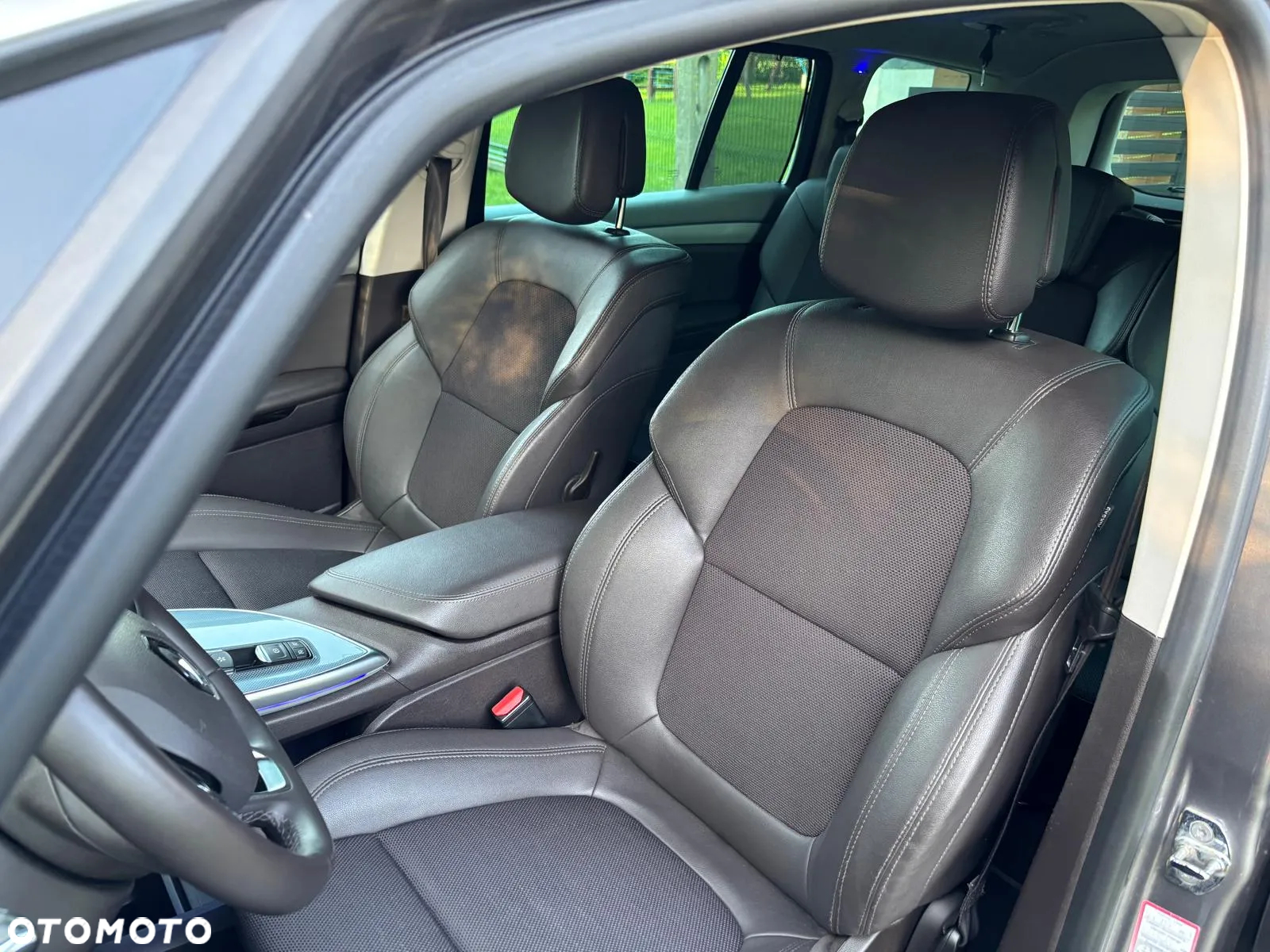 Renault Espace 1.6 dCi Energy Initiale Paris EDC 7os - 14