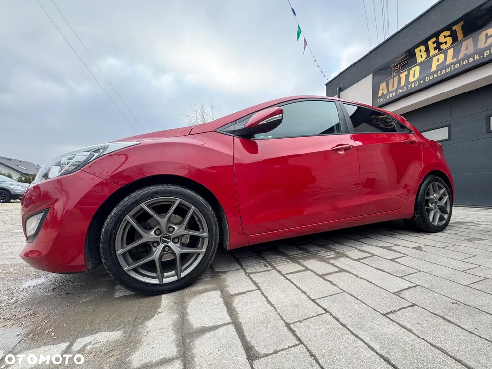 Hyundai i30 1.4 Comfort World Cup - 30