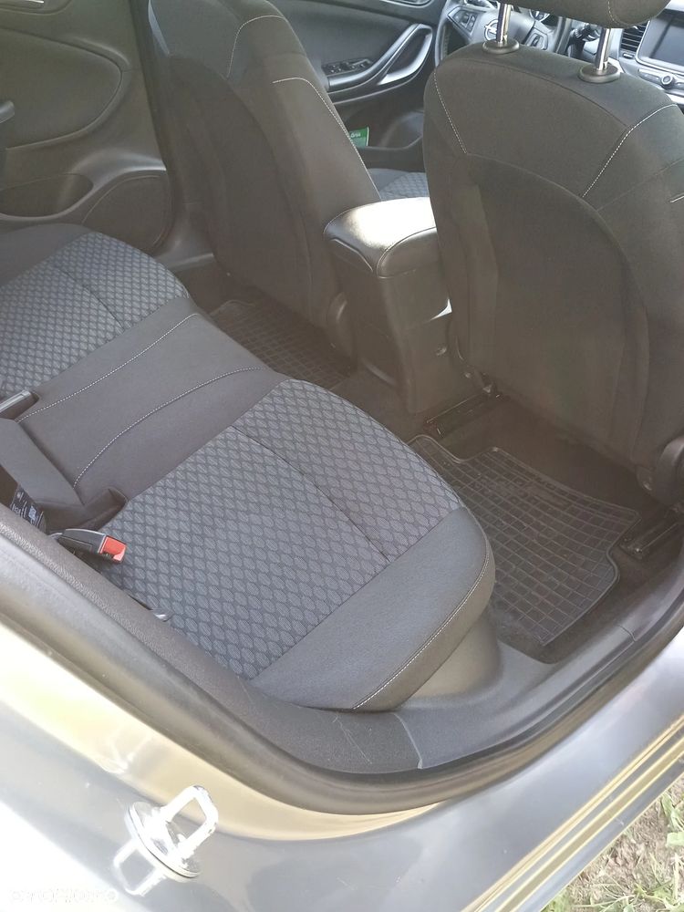 Opel Astra - 8