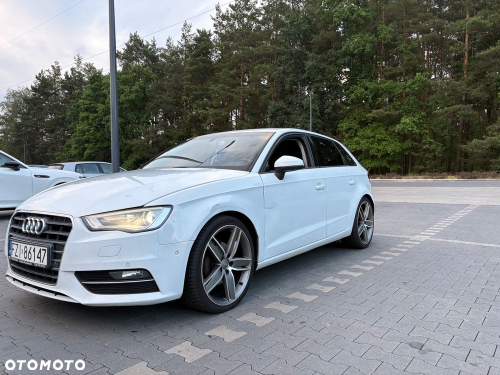 Audi A3 Sportback 2.0 TDI Ambiente S tronic - 9