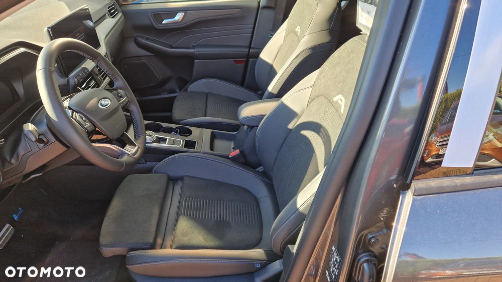 Ford Kuga - 11