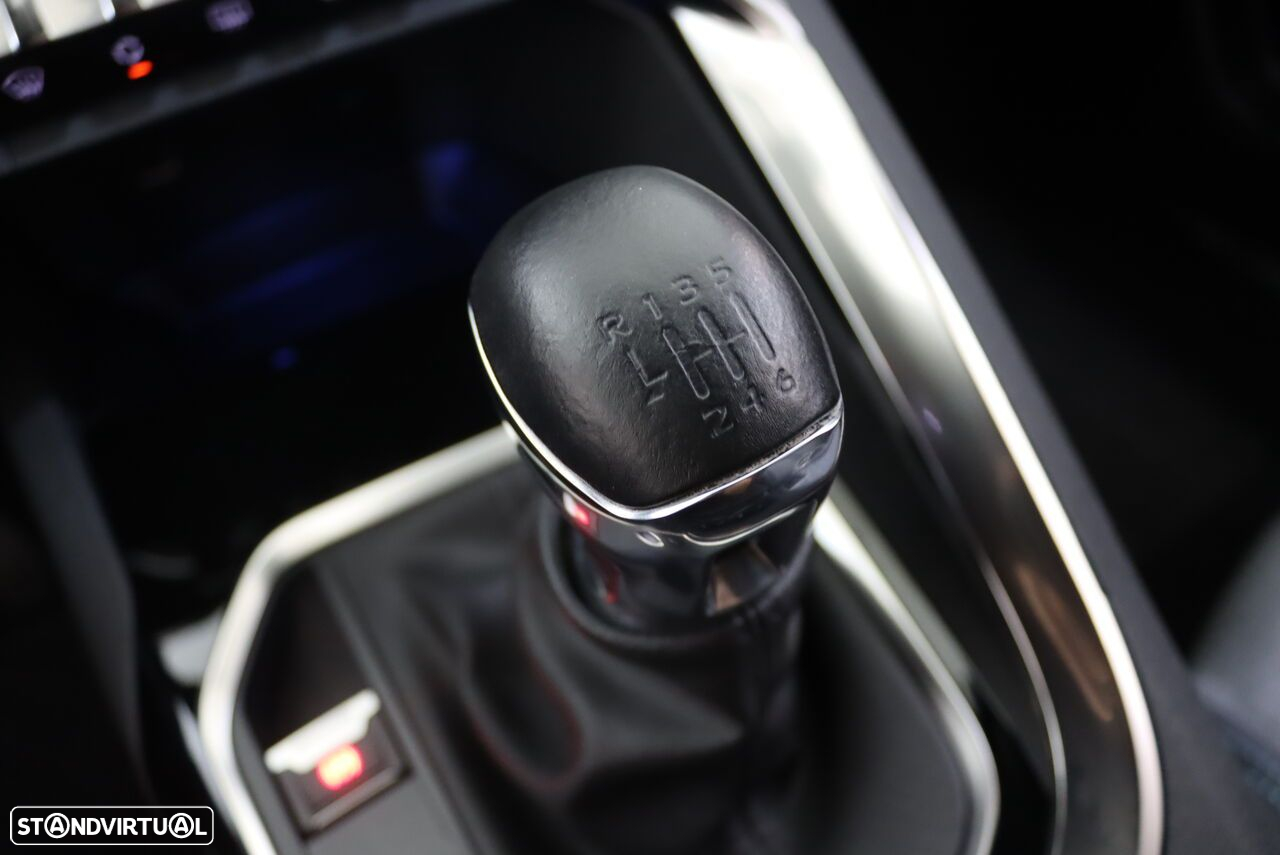 Peugeot 3008 1.2 PureTech Allure - 30