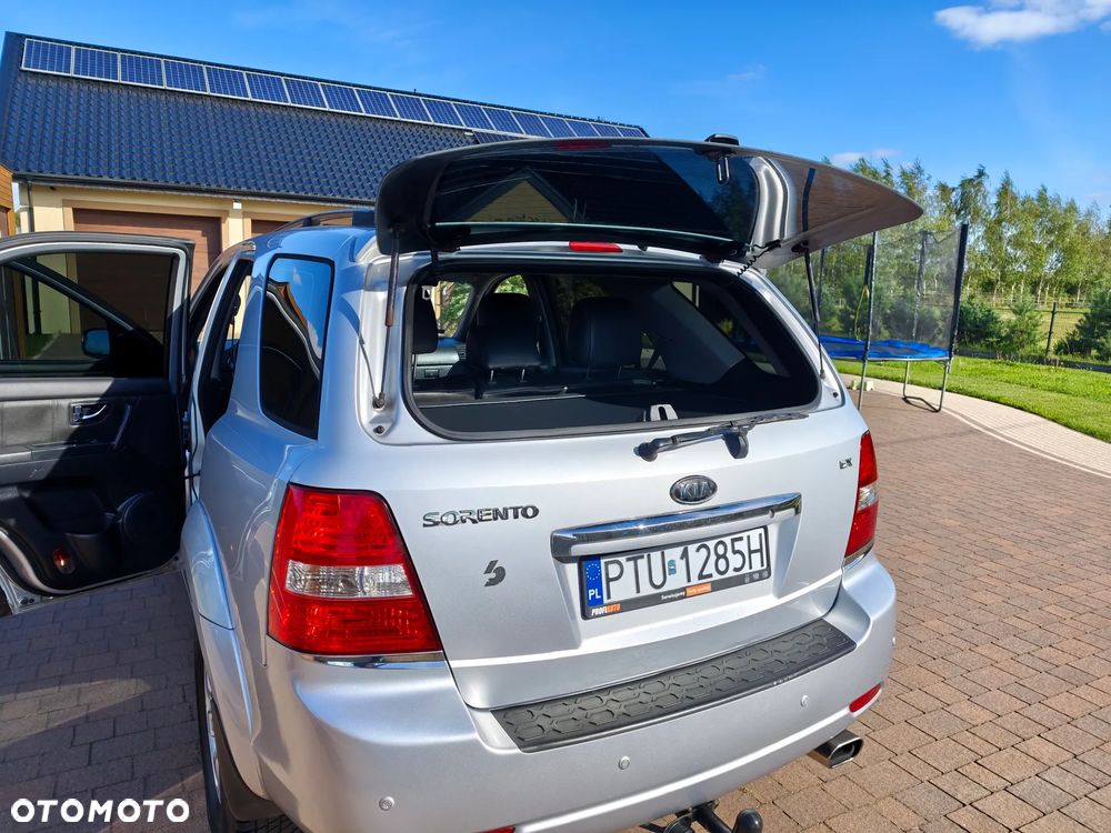 Kia Sorento 3.3 V6 LX - 9