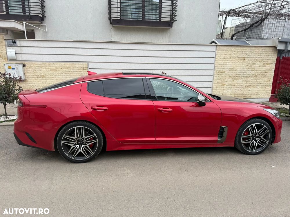Kia Stinger - 23