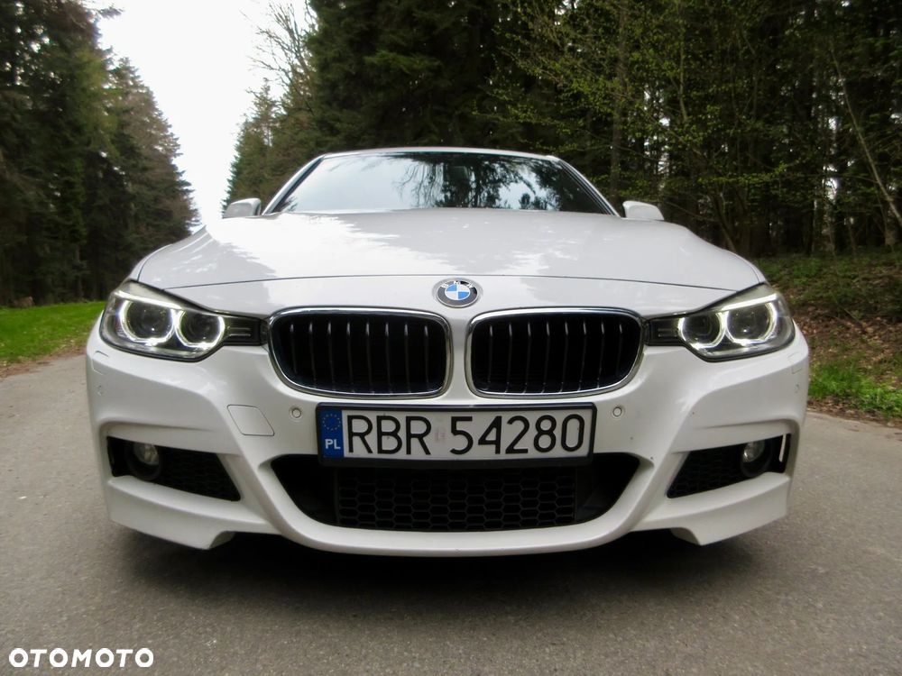 BMW Seria 3 325d M Sport - 24