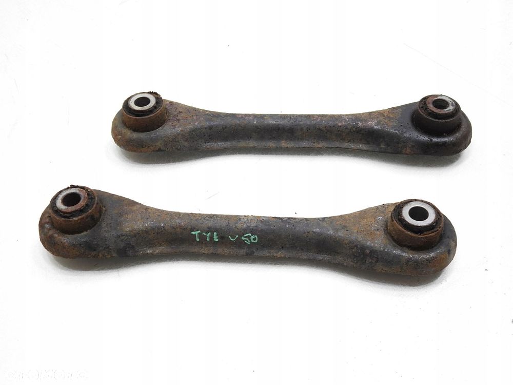 WAHACZ TYŁ TYLNY VOLVO V50 - 2