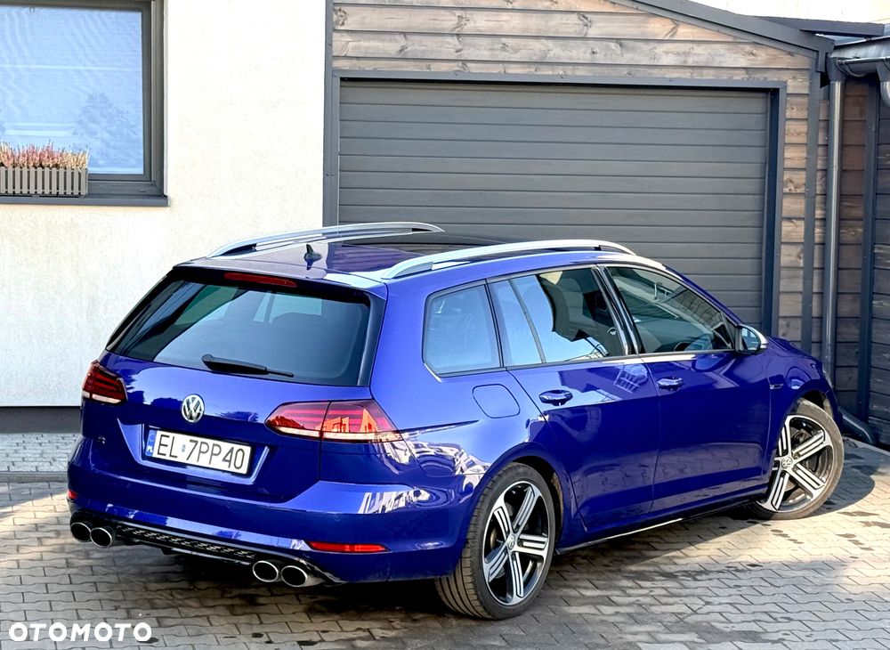 Volkswagen Golf - 11