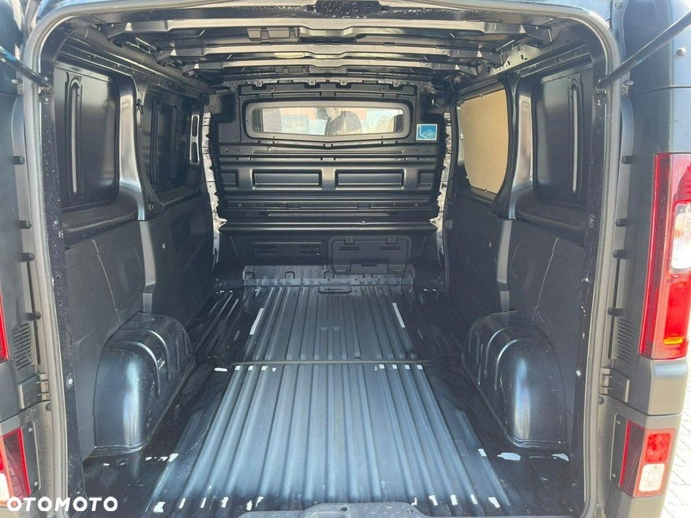 Renault Trafic - 8