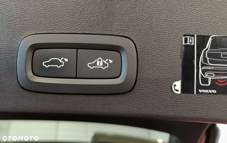 Volvo XC 40 T2 Momentum Pro - 9