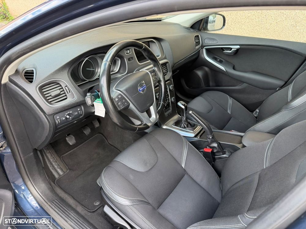 Volvo V40 1.6 D2 Momentum - 8