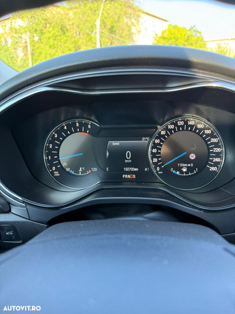 Ford Mondeo 2.0 TDCI PowerShift Titanium - 24