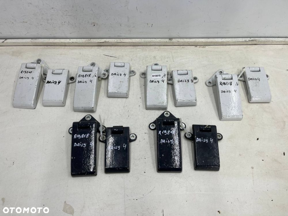 Zawias drzwi Iveco Daily 4 IV 14r.- zawiasy 180 stopni lewych prawych tylnych drzwi bagażnika - 1