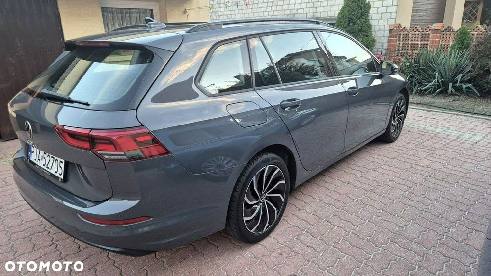 Volkswagen Golf - 6