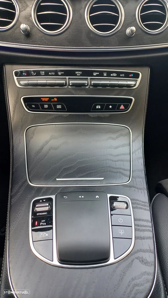 Mercedes-Benz E 300 de AMG Line - 12