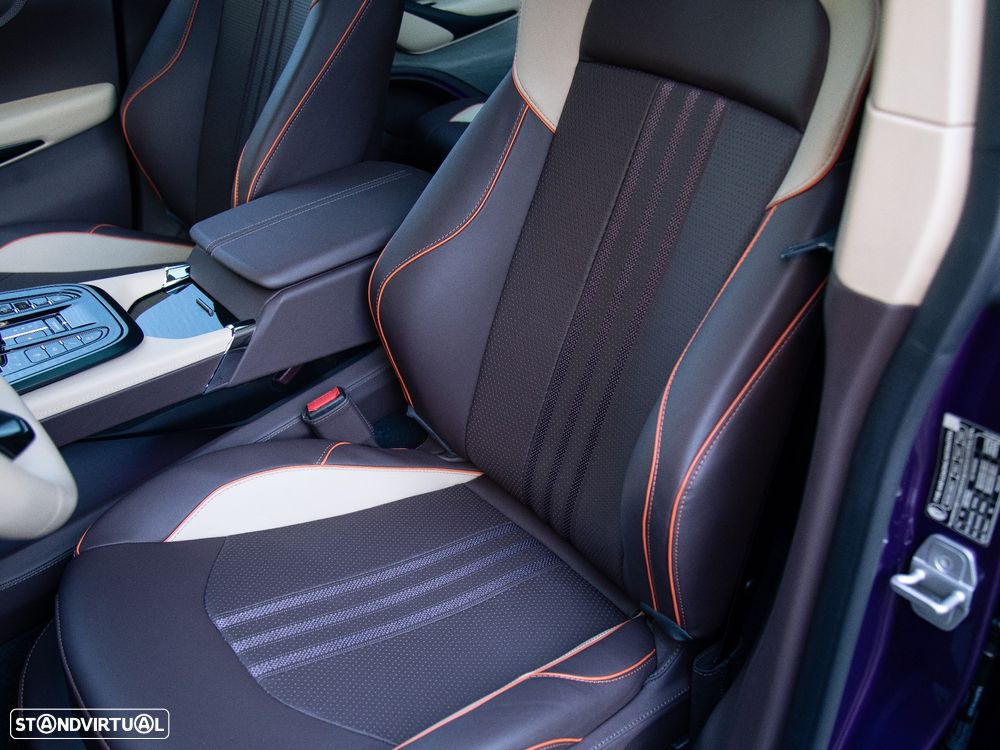 Aston Martin DBX 707 - 23