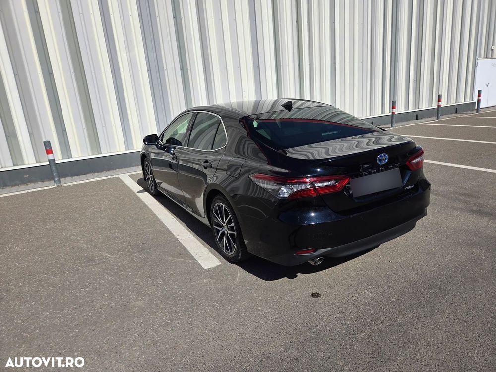 Toyota Camry 2.5 Exclusive - 35