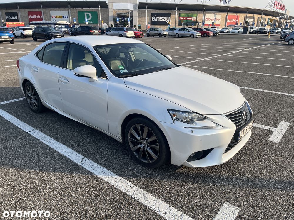 Lexus IS - 5