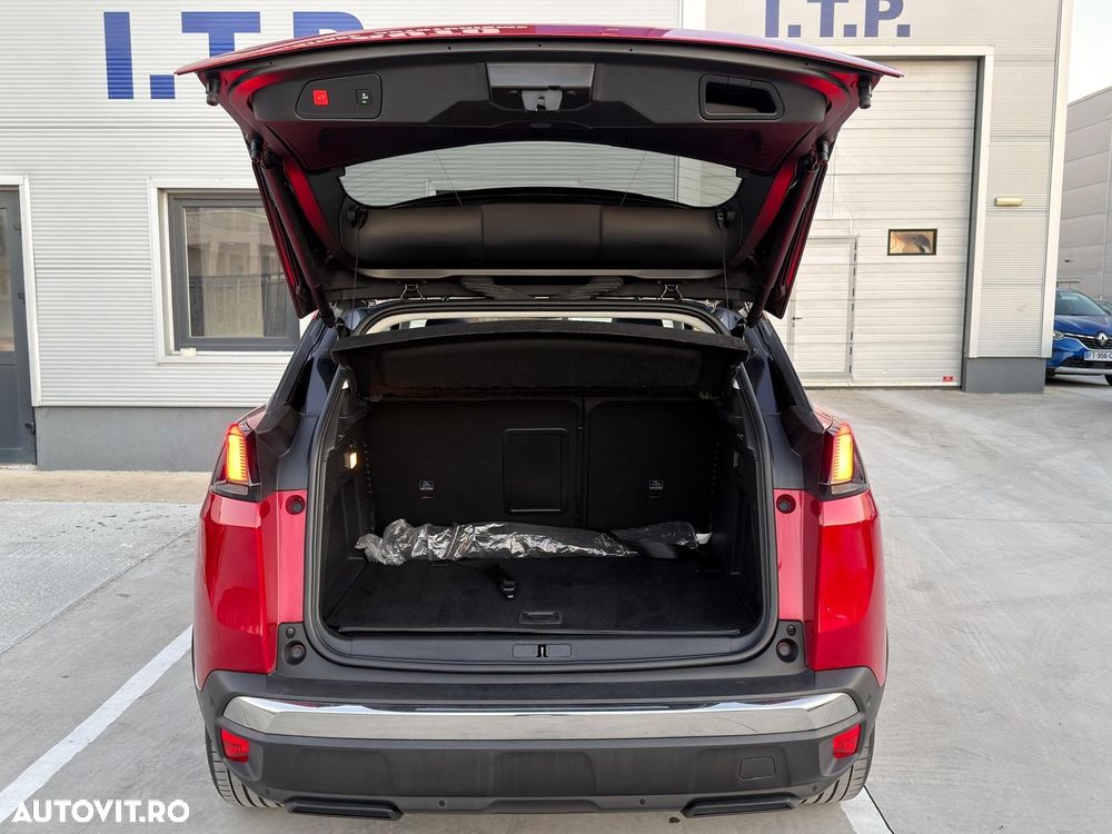 Peugeot 3008 PHEV EAT8 Allure - 34