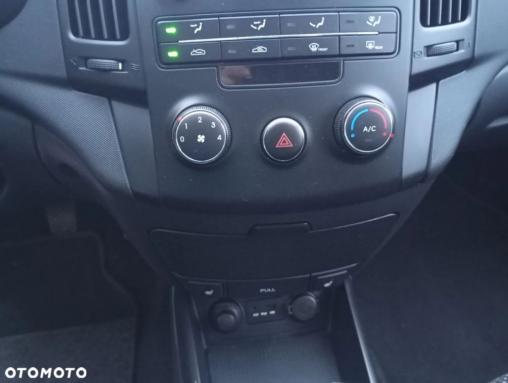 Hyundai i30 i30cw 1.4 Edition 20 - 19