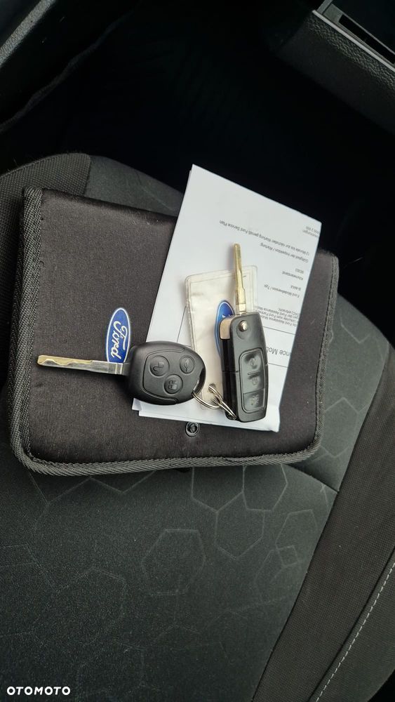 Ford B-MAX - 11