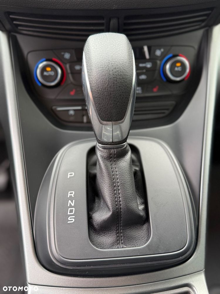 Ford Kuga - 18