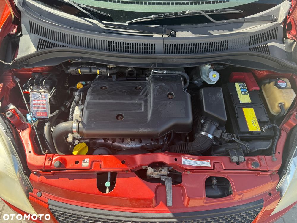 Suzuki Swift 1.3 DDiS GLX / Comfort - 22