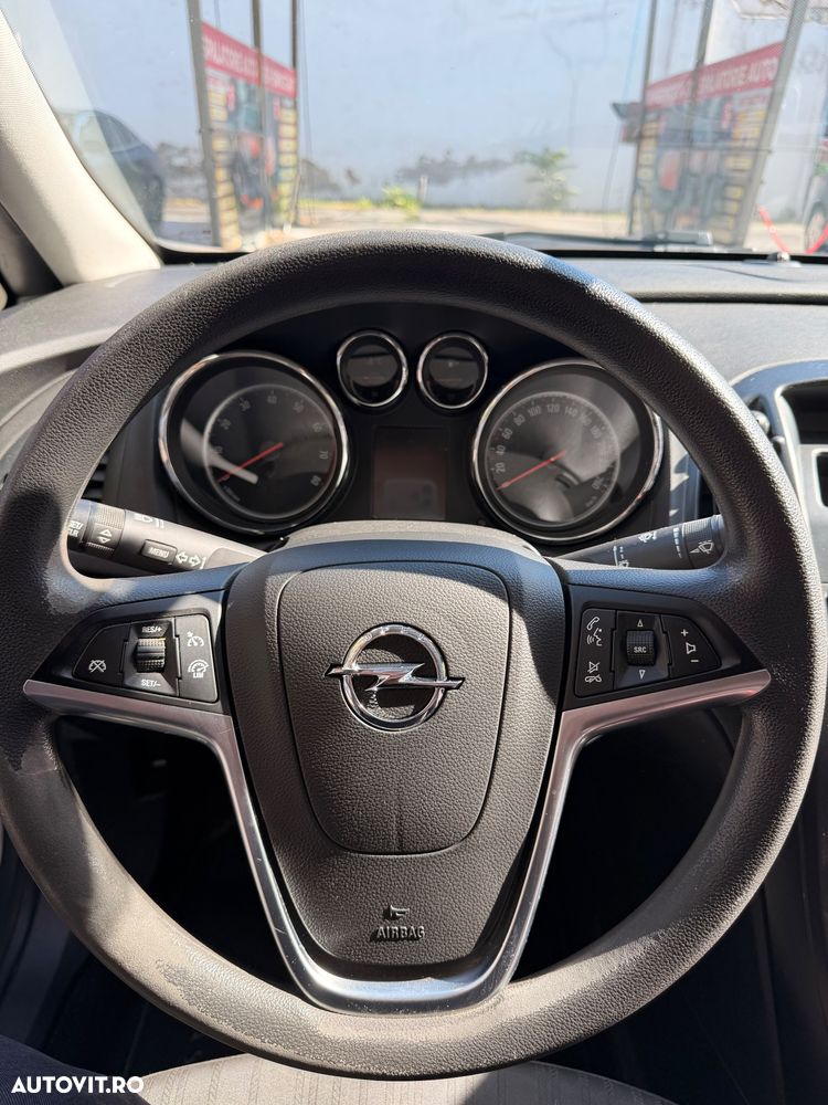 Opel Astra - 16