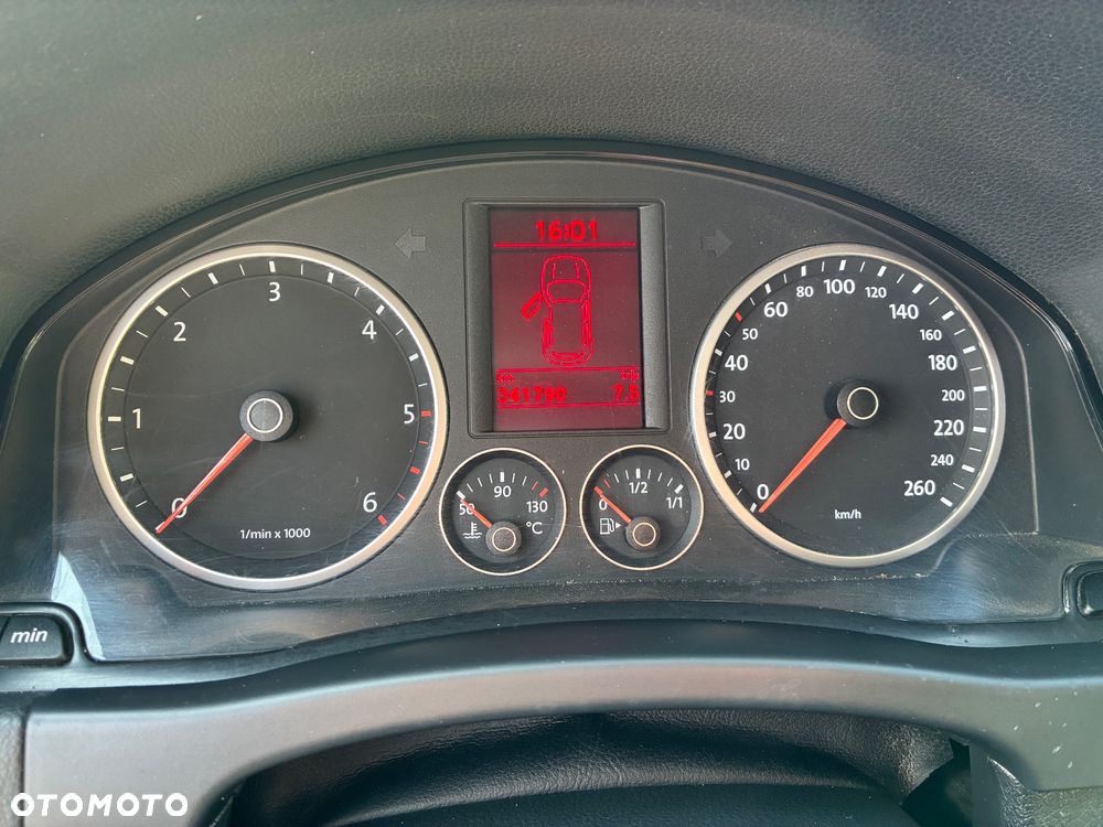 Volkswagen Tiguan 2.0 TDI DPF 4Motion Automatik Track & Avenue - 11