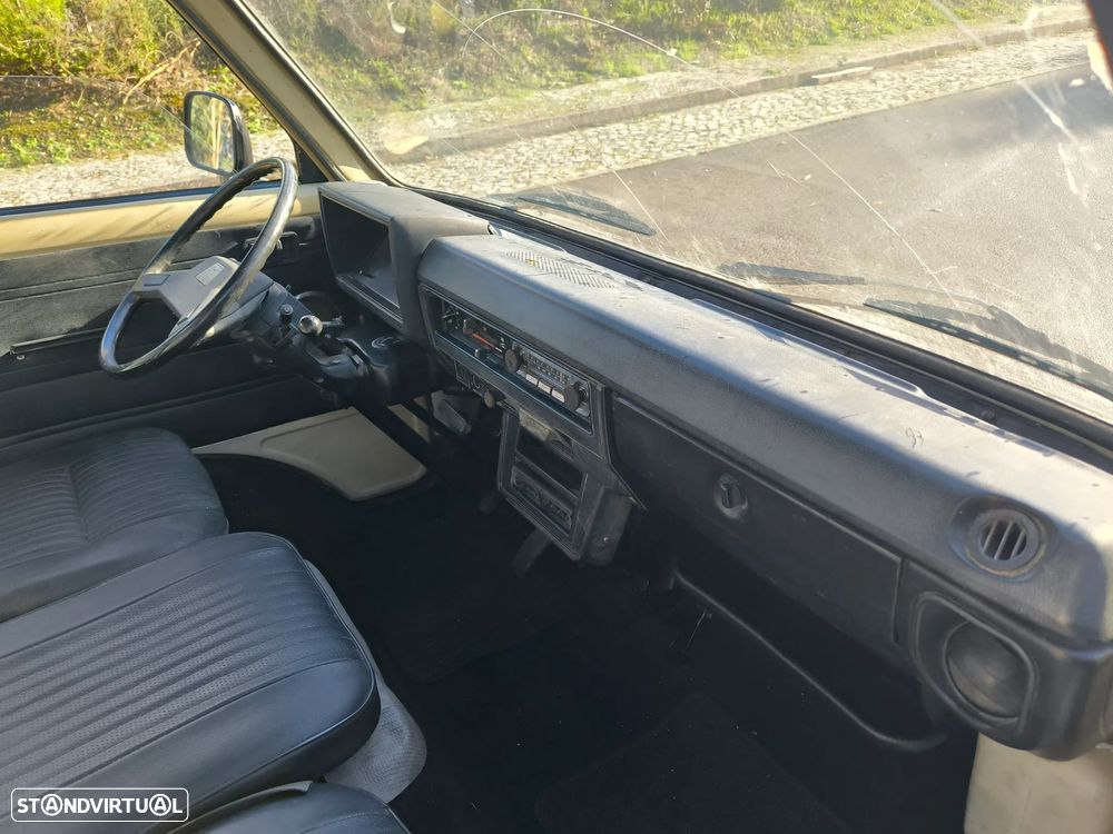 Toyota HiAce - 9