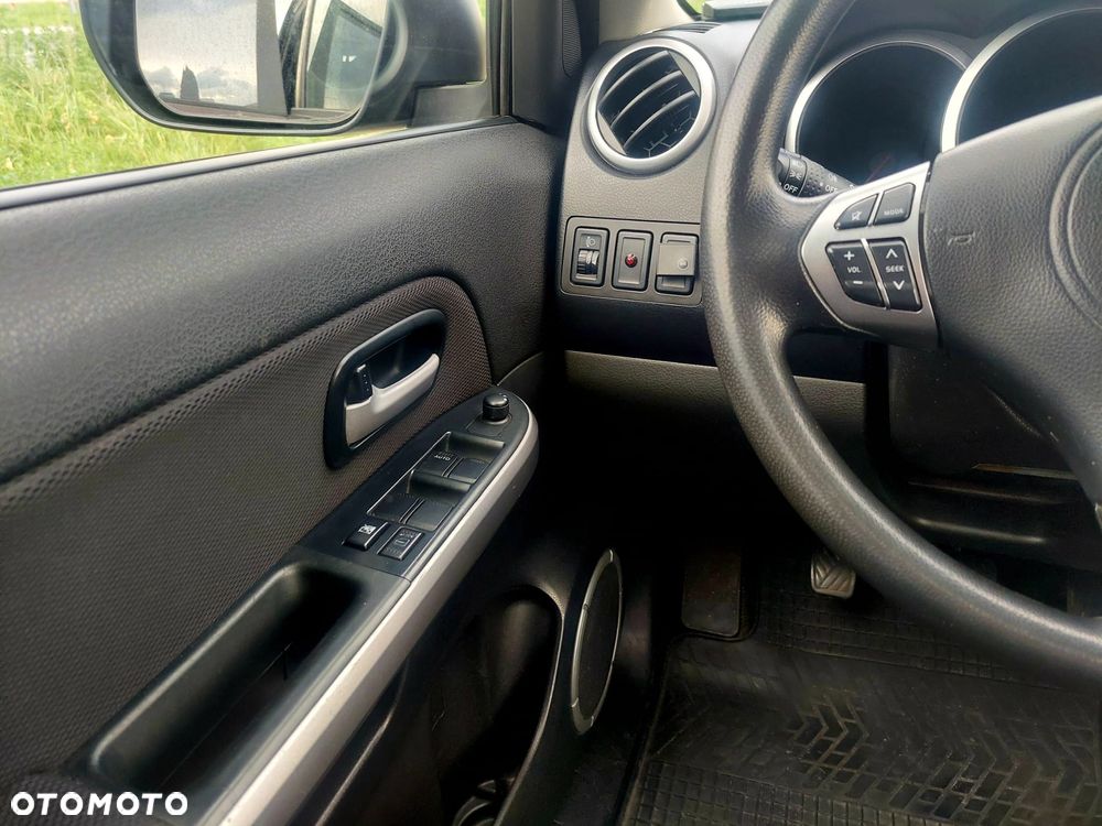 Suzuki Grand Vitara 2.0 Comfort - 18