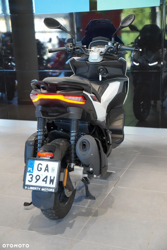 Aprilia SR - 7