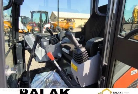 Kubota Mini koparka Kubota KX019- 4 ,  2023 rok - 13