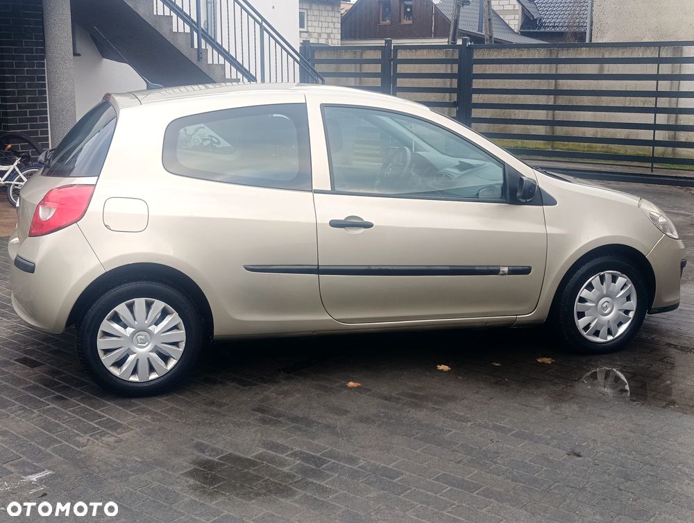 Renault Clio 1.5 dCi Alize - 2