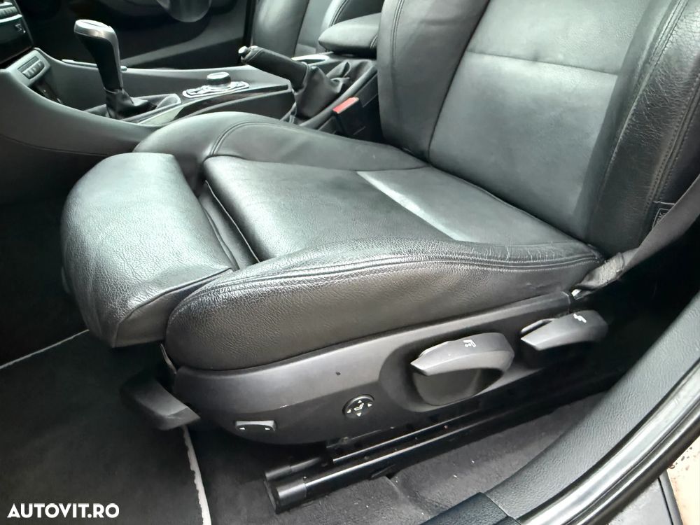 BMW X1 sDrive18d Sport Line - 19