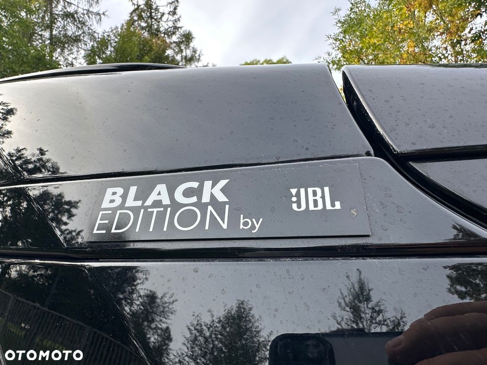 Toyota RAV4 2.5 Hybrid Black Edition by JBL 4x4 - 11
