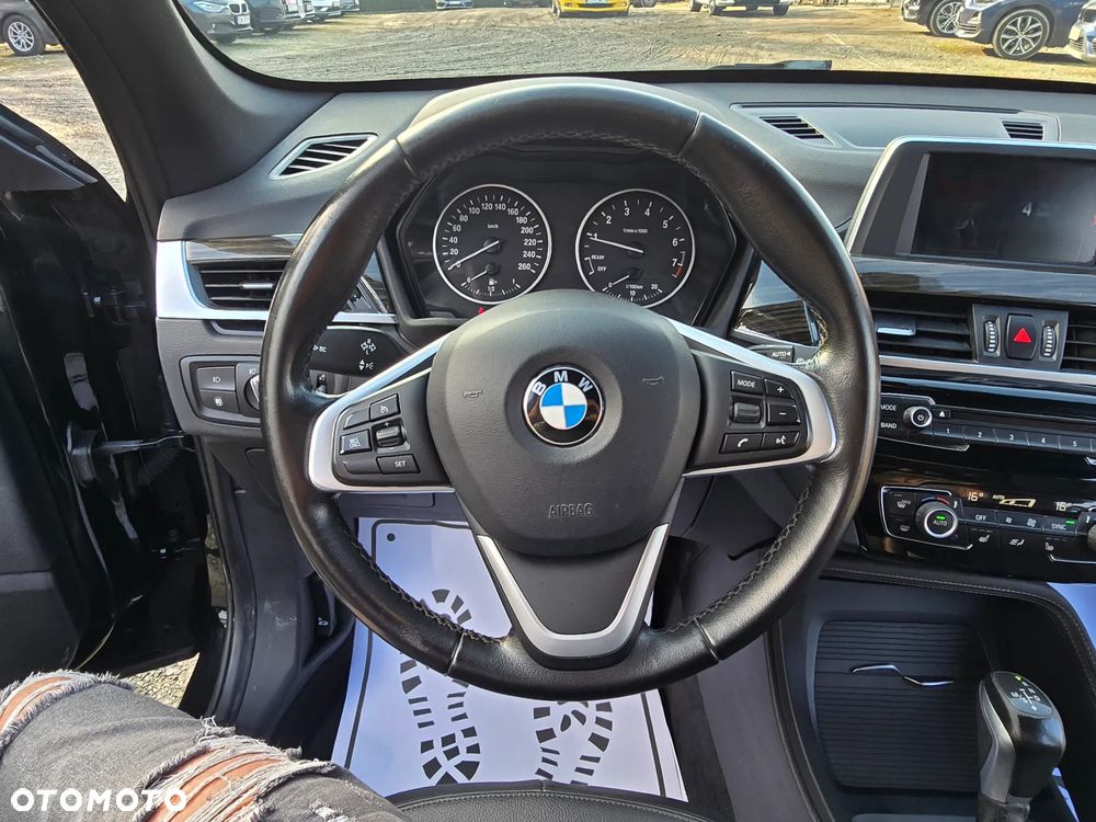 BMW X1 xDrive25i GPF xLine - 20