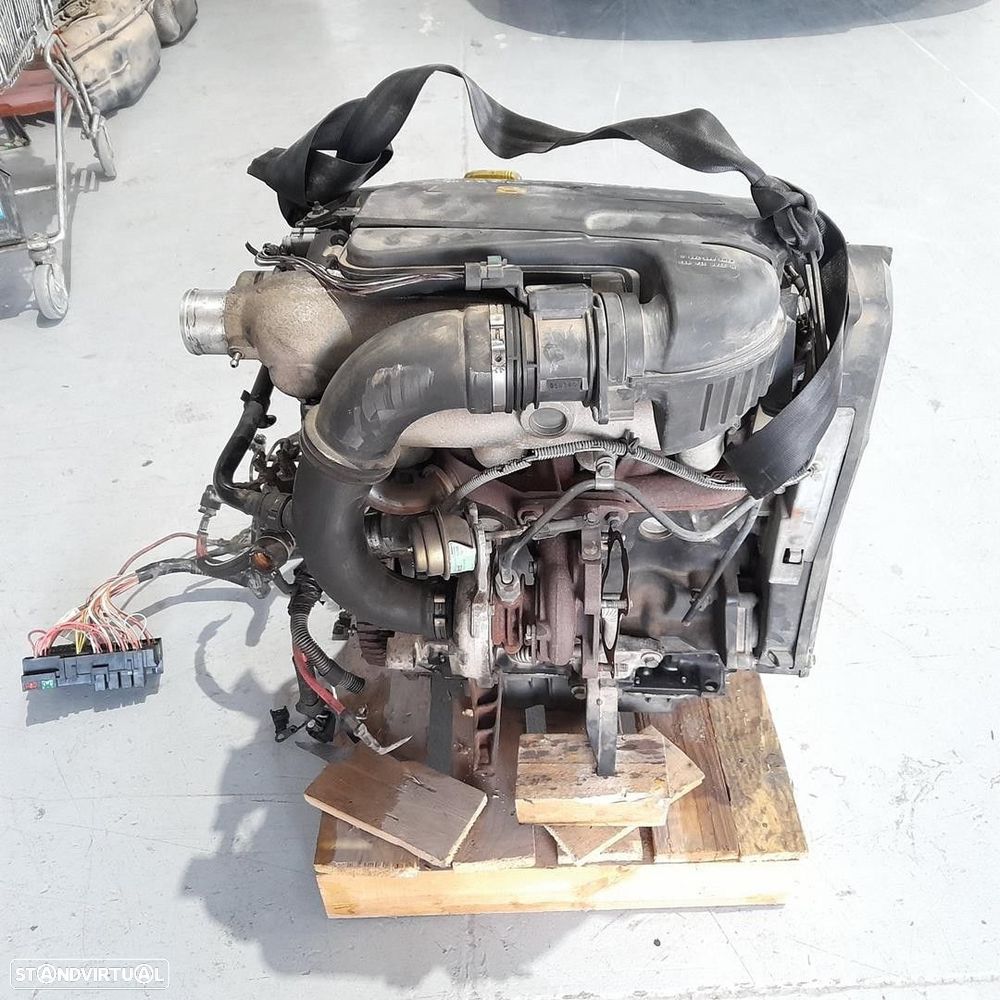 MOTOR COMPLETO RENAULT SCÉNIC I LIMUSINA 2001 - 4
