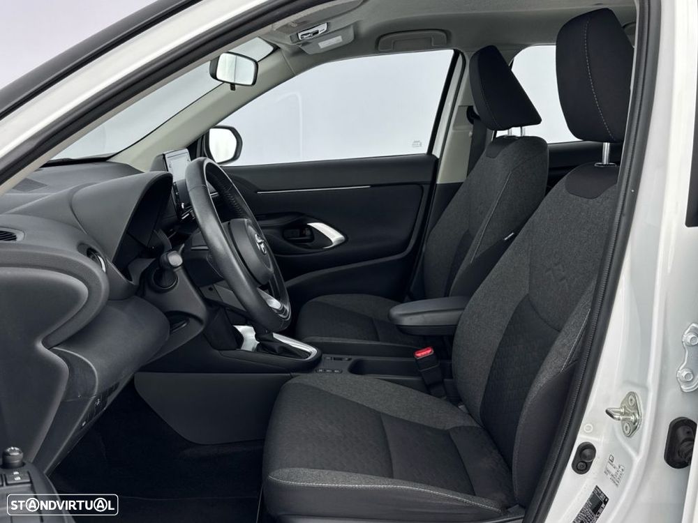 Toyota Yaris Cross 1.5 HDF Comfort Plus AWD - 11