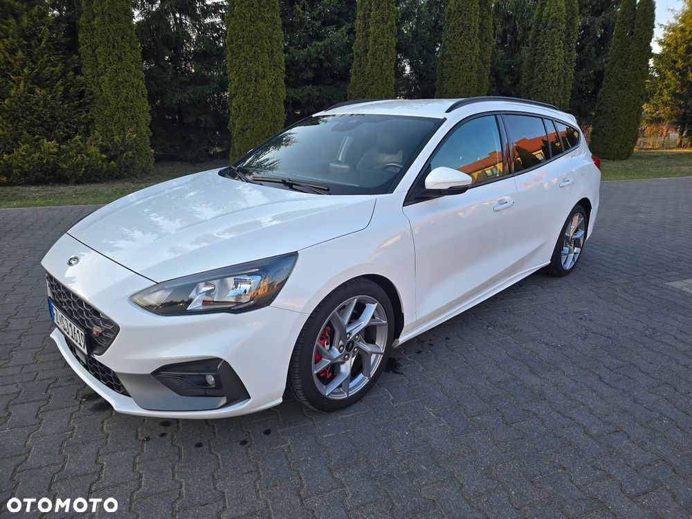 Ford Focus SW 2.0 EcoBlue ST - 8